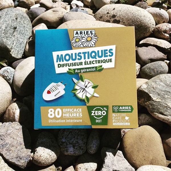 Diffuseur électrique anti-moustiques au géraniol - Aries - image d'ambiance